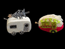 2 FUNKY FUN CARAVAN CHRISTMAS TREE DECORATION ORNAMENT GLITTER & KNITTED UNUSUAL