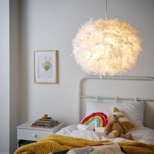 Fluffy Feather Light/Lamp