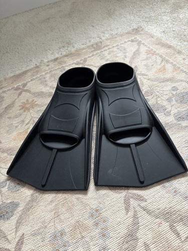 Black swimming training fins - swimming,