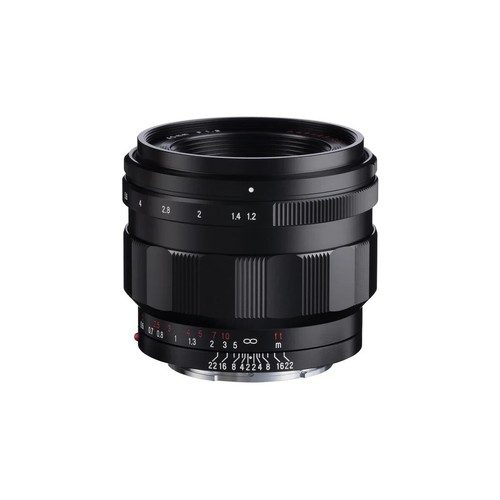 Voigtlander 40mm nokton - f1.2,