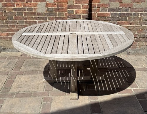 Teak garden table - , gloster