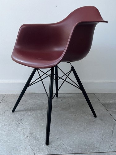 Genuine charles eames daw - genuine,