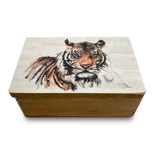 Wooden tiger keepsake - tiger, box