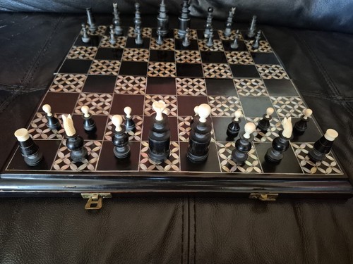 Nghiep chess set - nghiep, board