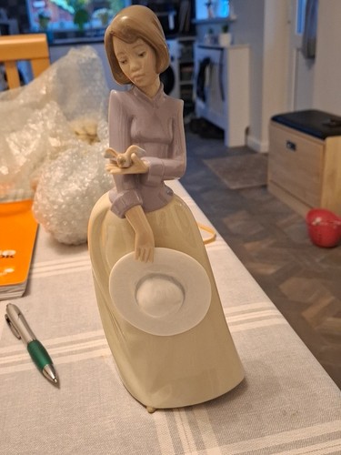 Nao lladro first flight - first,