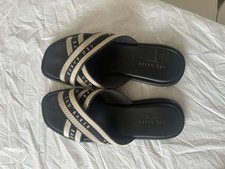 Women’s Size 5/38 Ted baker Cushion Feel Ashika Slippers