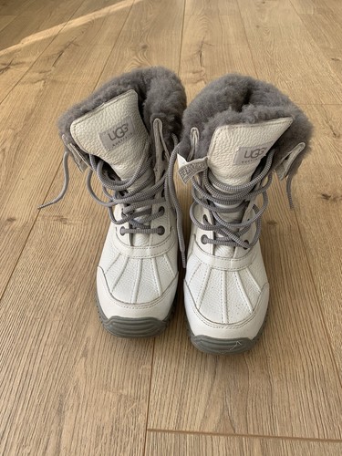 Ugg snow boots - ugg,