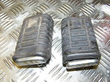 CAGIVA ROADSTER 125 FRONT FOOTRESTS 1 PAIR RIDERS FOOT PEGS COMPLETE WITH PINS