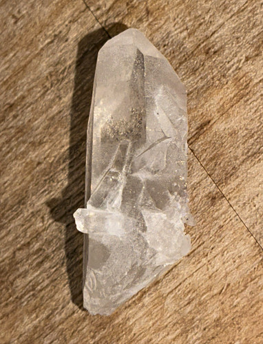 Clear quartz natural - clear,