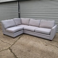 Large light grey L shape