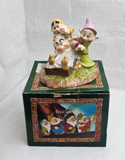 Royal Doulton - Snow White - Grumpys Bathtime SW20 Limited Edition