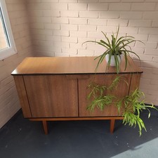 Mid-Century Teak Veneer Cabinet – Retro 1960s Sideboard Storage – Vintage 