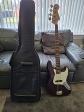 Squire Jazz Bass 2001 Standard
