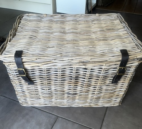 Grey buff rectangular wicker - rectangular,