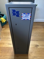 Metal Gun Cabinet with 2 Keys