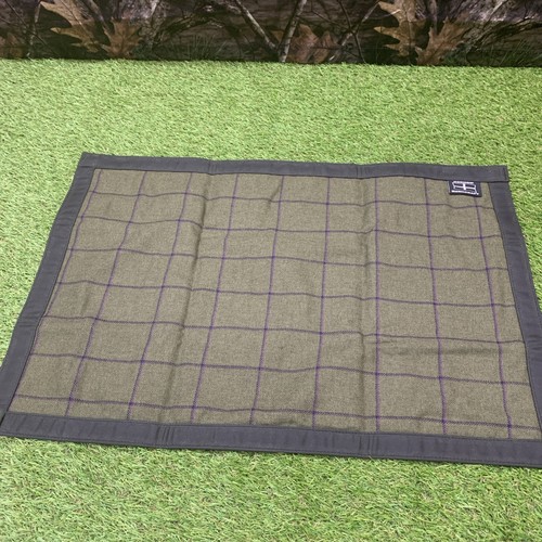 Medium wax canvas sit - wax,