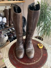 Ariat Boots Size .4.5..