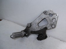 SUZUKI GSXR750 SLABSIDE 85-87 LEFT-HAND REAR  FOOTREST + HANGER