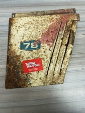 International 574 674 475 Bonnet Side Panel Left Hand Side Tractor