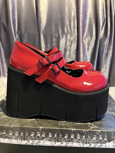New demonia cult size red - new,