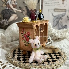 1:12 Scale Dolls House
