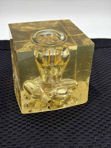 Vintage lucite cube - vintage, light