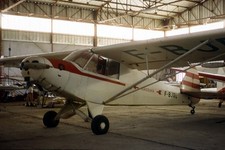 Piper Cub, F-BJRL, at