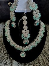 Pakistan necklace set with earrings and tika