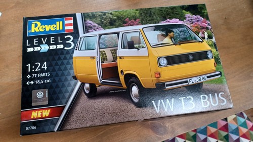 Revell bus van model - revell, 1:25