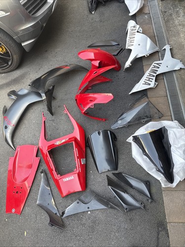 Yamaha fairings 5pw - r1,