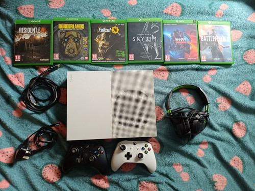 Microsoft xbox one - one, with