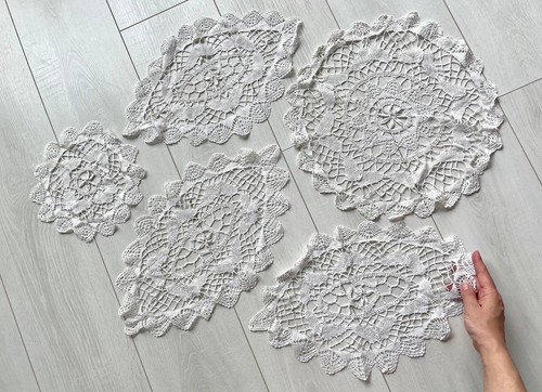 White vintage lace doilies