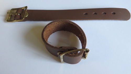 Pair supple tan - of,