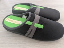 COOLERS PREMIUM MEN'S SIZE 9 MEMORY FOAM SLIPPERS