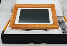 Kodak RDPF-1020V 10 inch Digital Photo Wooden Frame
