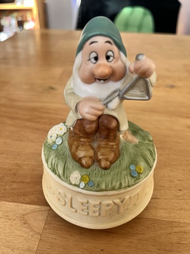 Disney snow white - snow, and