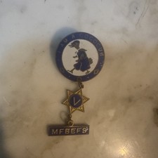 Vintage 1930’s Cadbury’s I Am a Cococub Enamel Badge w Veterans Star Attachment