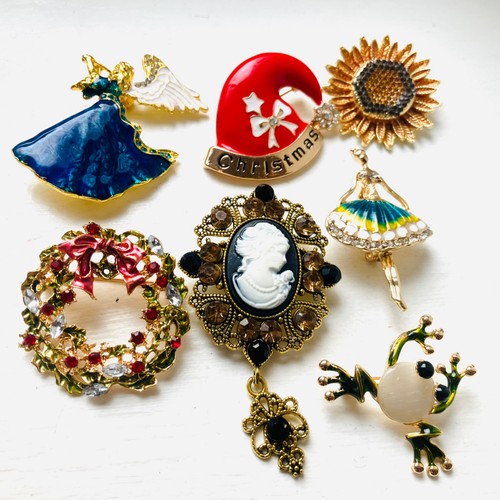 Vintage style brooch bundle - brooch,