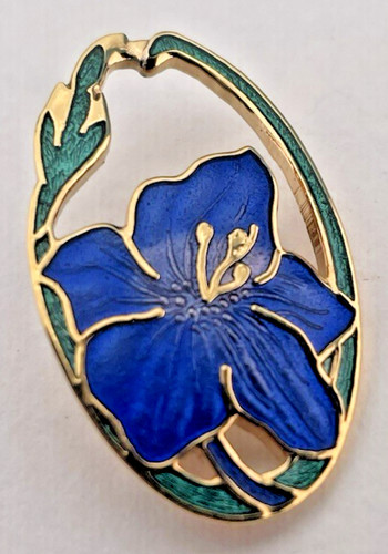 Vintage gold tone - &, fish