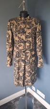 Roman Size 16 Gold Black