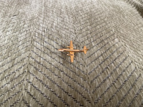 Gold tone metal aircraft - metal, pin