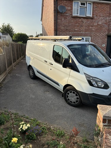 Ford transit custom - 310,