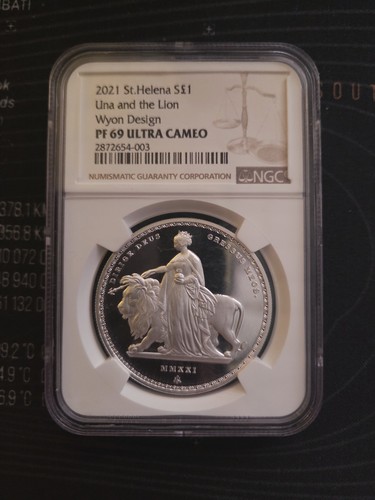 2021 una and - lion, silver