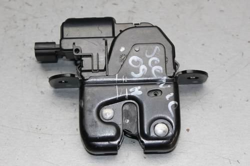 Rear tailgate lock - ,, central