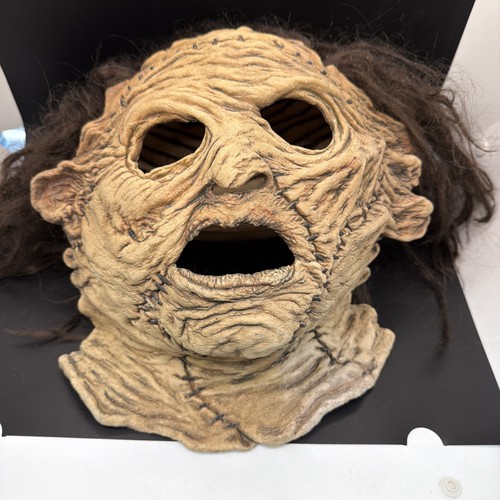 Authentic the texas chainsaw - the,