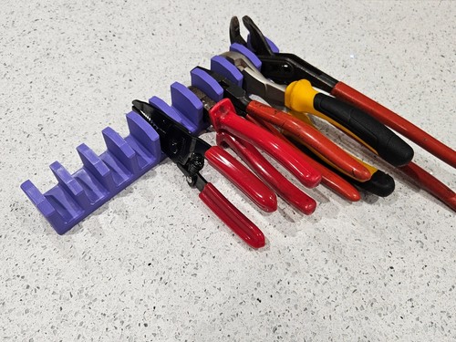 Magnetic plier organiser - magnetic,