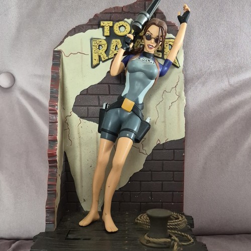 Tomb raider lara croft - raider,