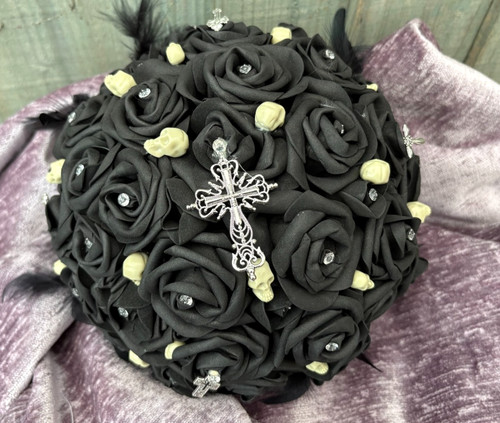 Stunning large black - large,
