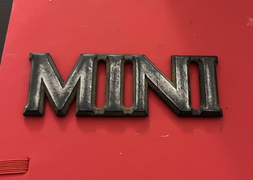 Classic mini boot badge - boot, austin