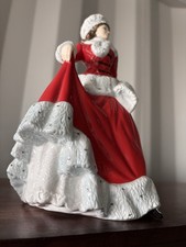 ROYAL DOULTON PRETTY LADIES WINTER FIGURINE HN5314 FROM FOUR SEASONS SET